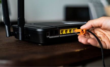 ¿Te quedas sin internet?; descubre el horario ideal para desconectar el WiFi de tu hogar para mejorar la conexión, según la IA