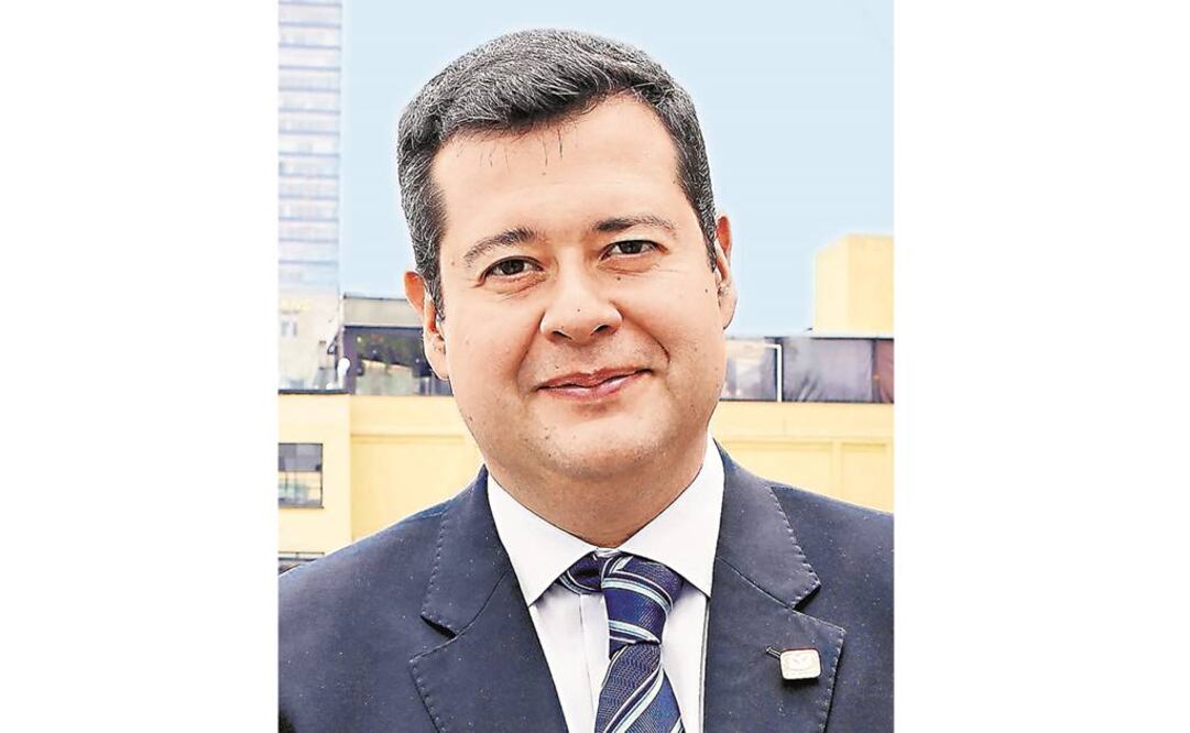 José Ramón Amieva mete reversa