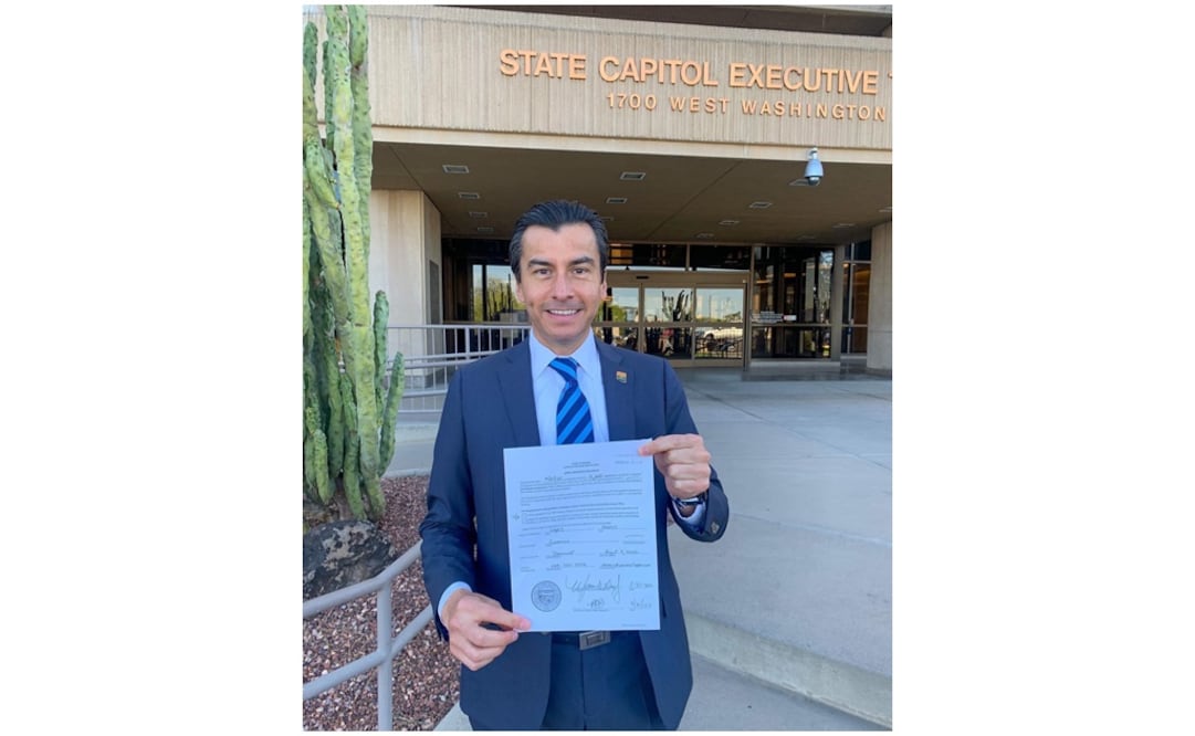 Candidato a gobernador del estado de Arizona, Marco López.  Foto: Twitter @1marcolopez