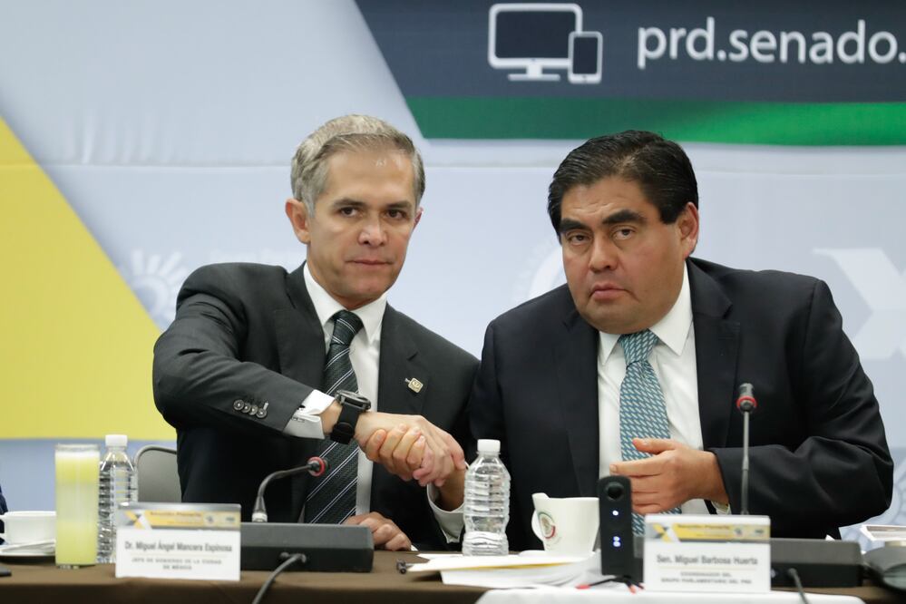 Miguel Ángel Mancera participo en la inauguración de la plenaria del PRD en el Senado de la República (Foto: Ivan Stephens / EL UNIVERSAL)