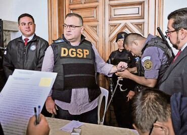 PGR cuenta con 19 pruebas contra Javier Duarte