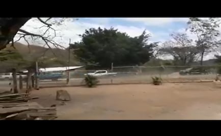 Policías de Chiapas persiguen camioneta con migrantes salvadoreños