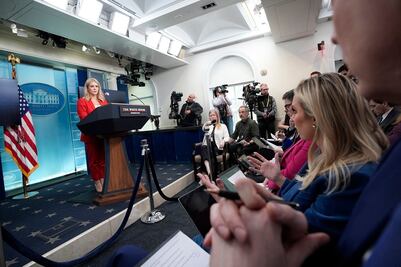 La Casa Blanca impone nuevas reglas a los medios; decidirá qué reporteros pueden hacer preguntas a Trump