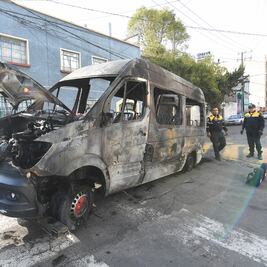 Queman vagoneta de Edomex en CDMX