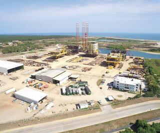 PRI y PAN exigen parar obras clave de la 4T