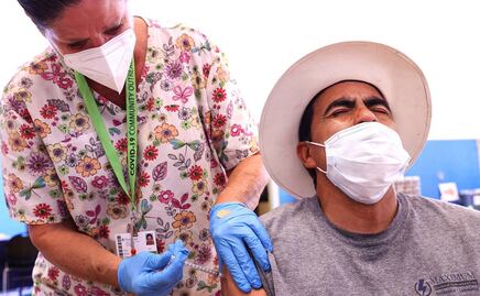 California exige a maestros que se vacunen contra Covid o se hagan pruebas semanales