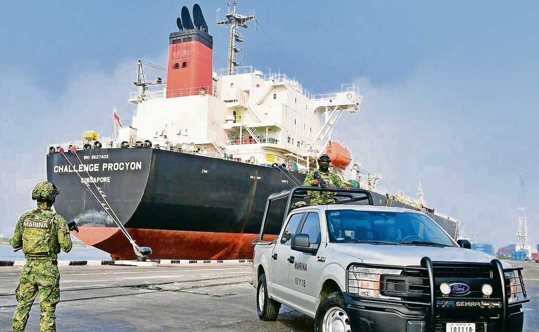 El 31 de marzo se ubicó al buque petrolero Challenge Procyon, con bandera de Singapur, al intentar ingresar 20 millones de litros de combustible ilegal. Foto: Especial