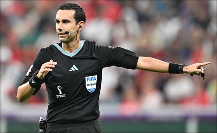 Diario inglés candidatea a César Ramos para dirigir la final de Qatar 2022
