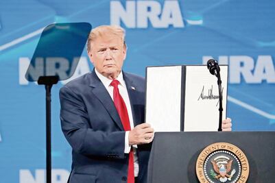 Trump retira a EU del tratado de armas de la ONU