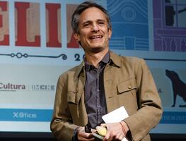 ¿De qué trata "Hombre al agua", la nueva película de Gael García?