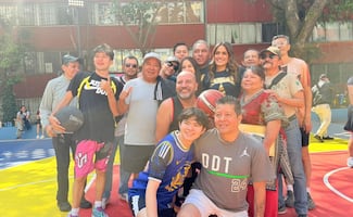 Alcaldía Cuauhtémoc entrega canchas rehabilitadas en Tlatelolco; llevan 67 espacios públicos recuperados