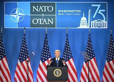 El líder demócrata en la Cámara Baja no expresa su apoyo a Biden tras verse con él