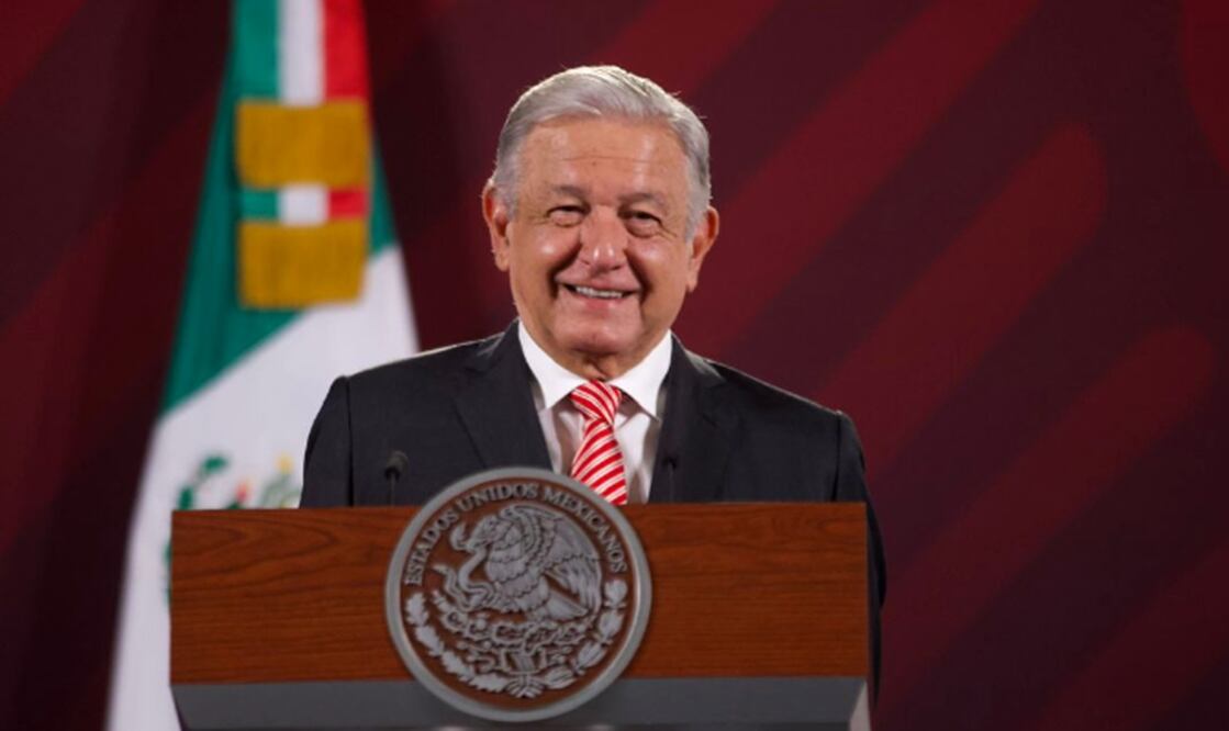 AMLO presenta su declaración patrimonial y revela que ya cobra la pensión de adultos mayores