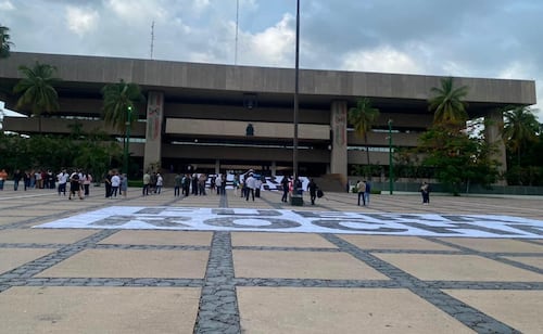 Ciudadanos y empresarios exigen salida de Rocha Moya en Sinaloa; piden gobernador interino sin vínculos políticos