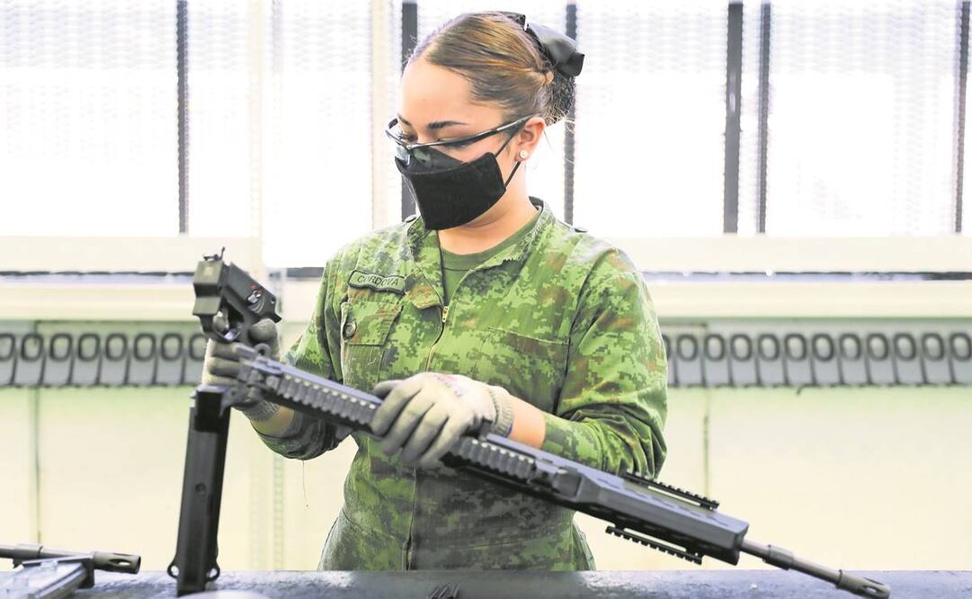 Las empresas Barrett Firearms Manufacturing, Inc, y Colt's Manufacturing Company buscaban venderle a Sedena 63 fusiles, ametralladoras y escopetas de alto poder. Foto: Archivo EL UNIVERSAL