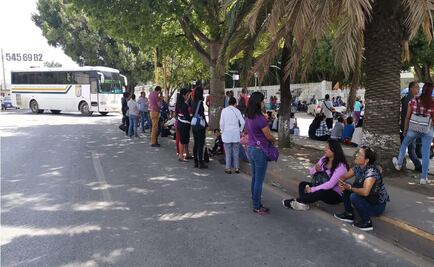 Con bloqueo, sindicato de la UABJO exige pago de bonos por 6.5 mdp