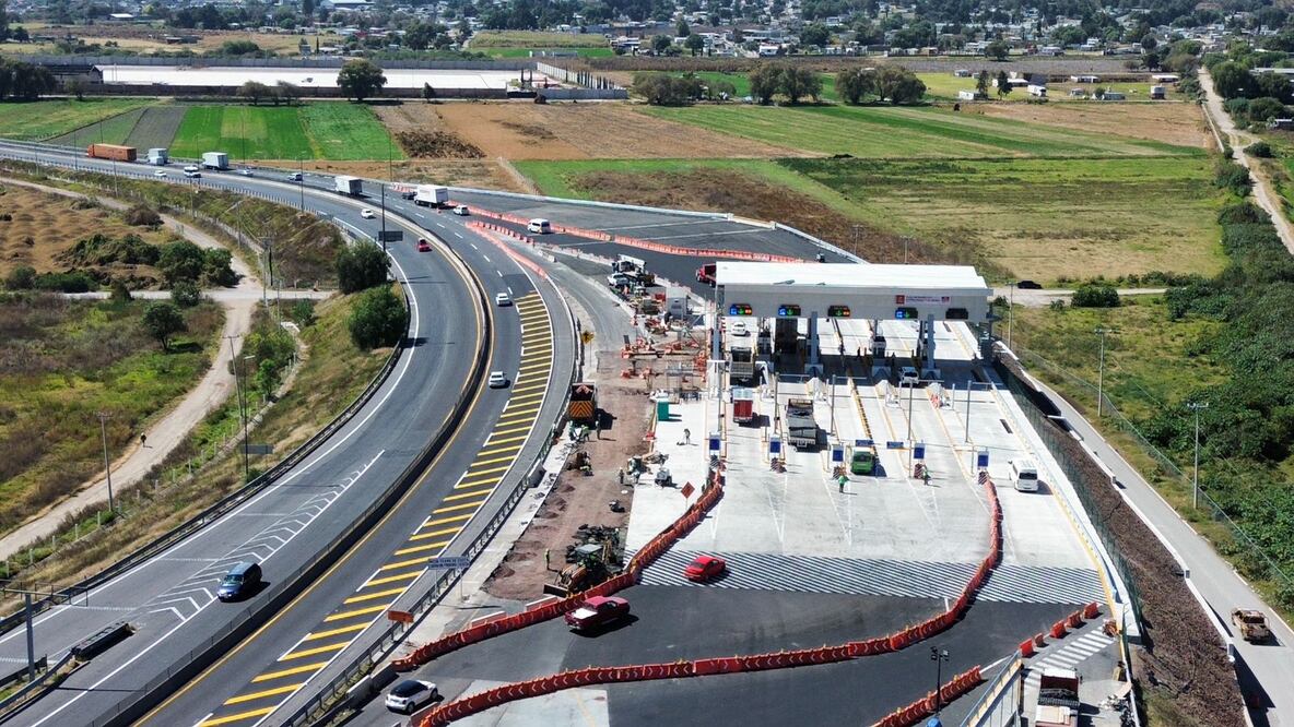 Habilitan nueva caseta de cobro en Circuito Exterior Mexiquense para quienes provienen del AIFA. (Foto: Arturo Contreras/ EL UNIVERSAL)
