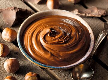 Ácido graso presente en mantequilla y crema de avellanas estimula la propagación del cáncer