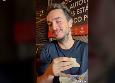 Extranjero se viraliza en TikTok al llorar tras probar tacos en México por primera vez