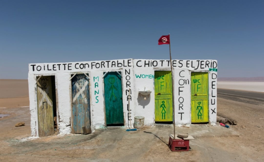 “Comfort toilets” Chott el Djerid, Túnez. (Foto: iStock)