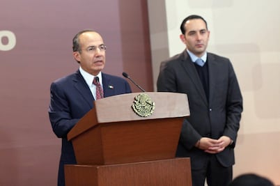 Felipe Calderón agita el avispero