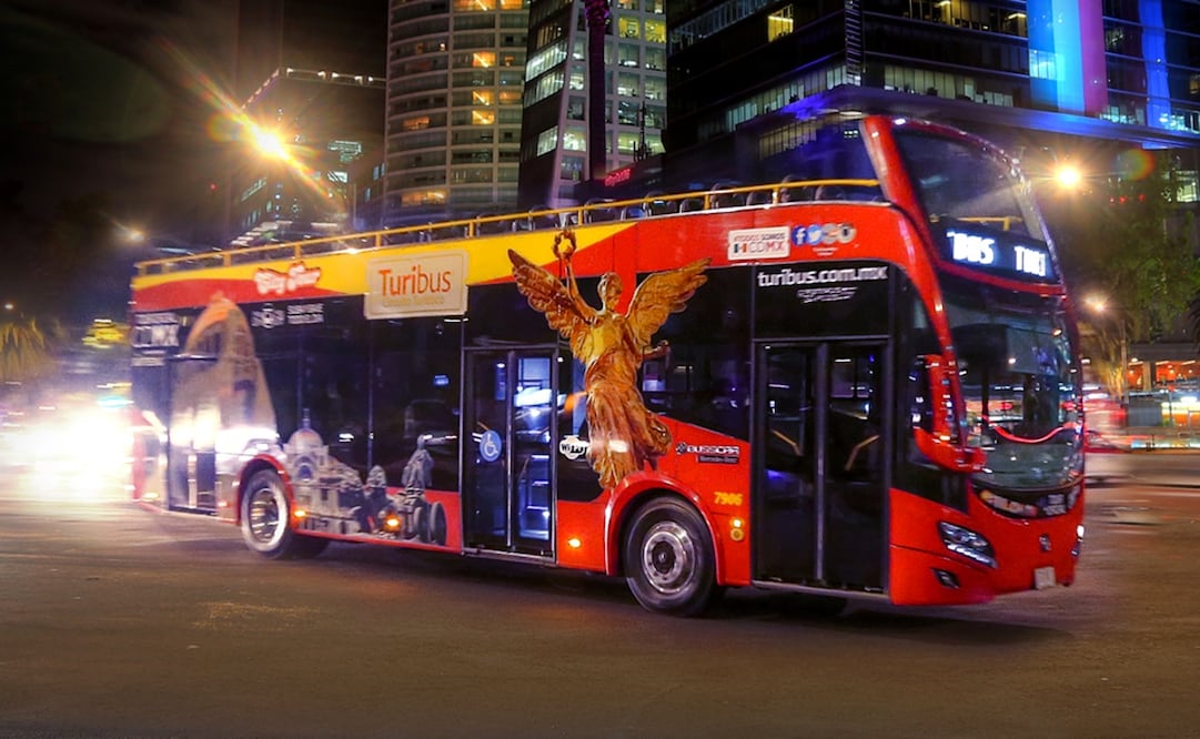 Invita a tu pareja, crush o persona favorita a este tour nocturno por la CDMX. Foto: Turibus
