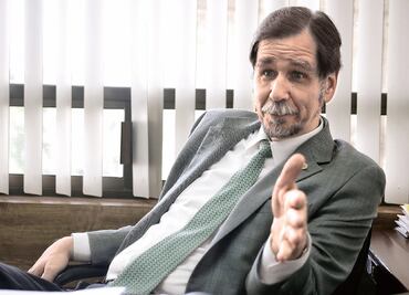 "La democracia se está fracturando y en riesgo"