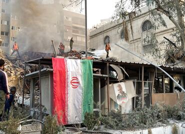 Sube a 16 muertos el saldo del bombardeo en el consulado de Irán en Siria