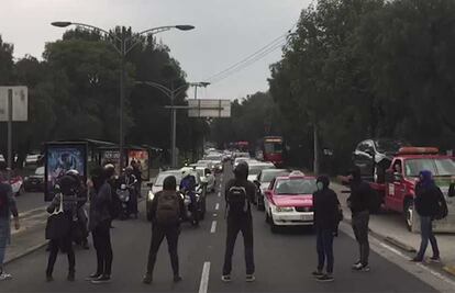 Manifestantes cierran Insurgnetes sur
