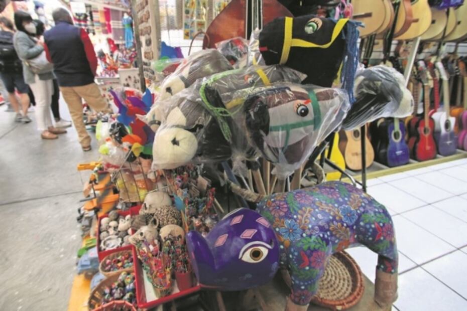 Juguetes tradicionales resisten ante la modernidad