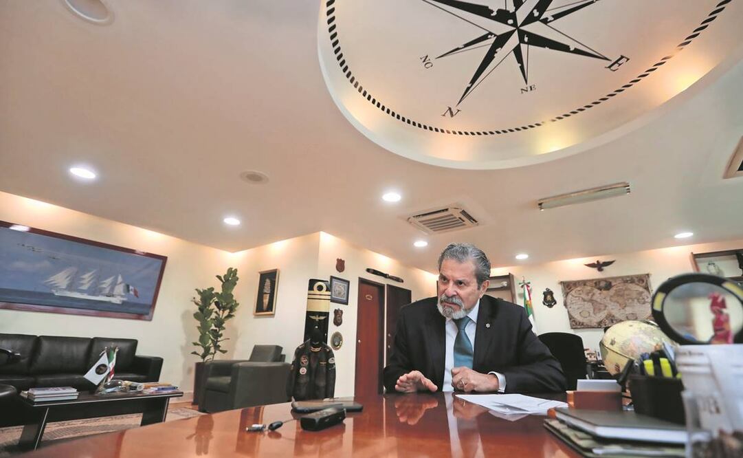 Carlos Ignacio Velázquez, director del AICM, señaló que entre las aerolíneas nacionales, Volaris es la que más incumple con horarios. Foto: Jorge Alvarado/ El Universal