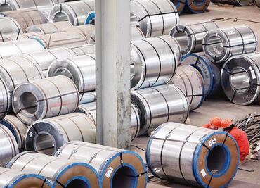 Extienden 6 meses más arancel a importación de acero