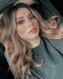 Pamela Longoria, la nueva chica del clima, deslumbra en Instagram con mini conjunto floreado