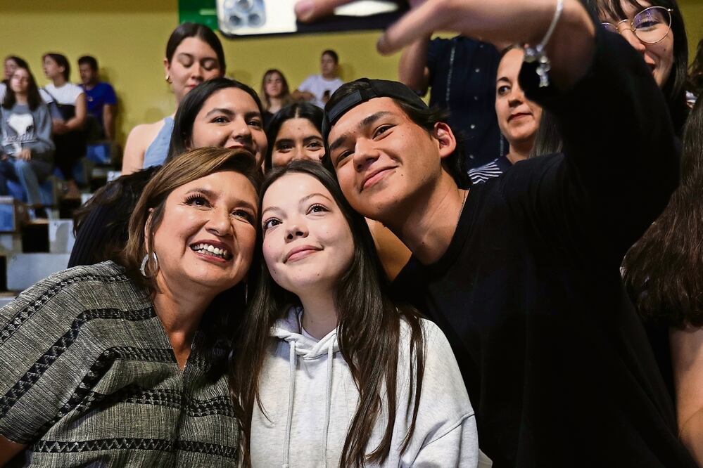 La candidata presidencial Xóchitl Gálvez se reunió con estudiantes del ITESO, Universidad Jesuita, donde presentó propuestas y pidió su voto a fin de “construir un mejor futuro para los mexicanos”. Foto: Berenice Fregoso | El Universal