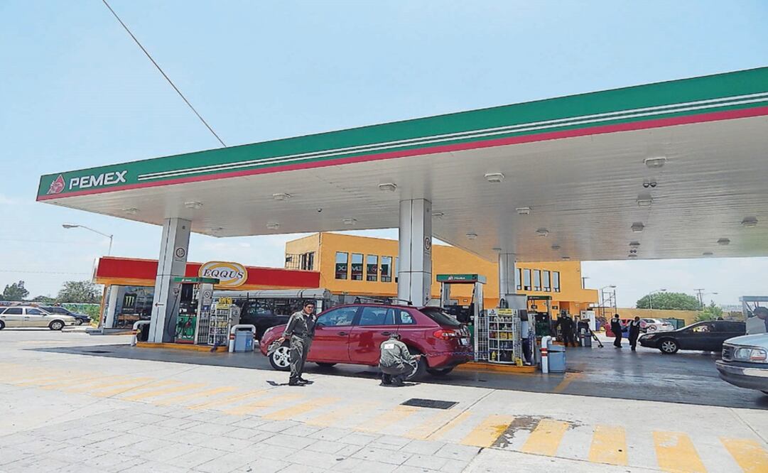 Pemex analiza cuatro esquemas comerciales