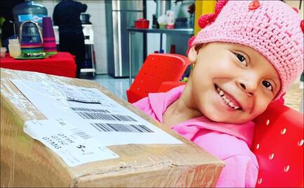 Canelo entrega medicinas para niños con cáncer