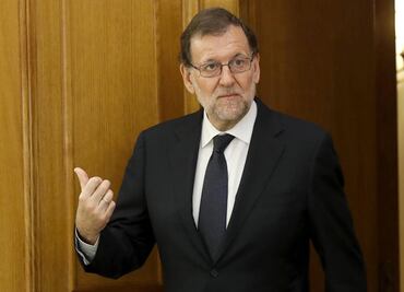 Socialistas españoles confirman a Felipe VI que facilitarán investidura de Rajoy