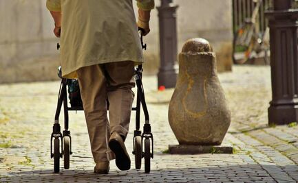 Amparan a adulta mayor contra ley del IMSS por negarle pensión por viudez; se la habían dado a concubina 