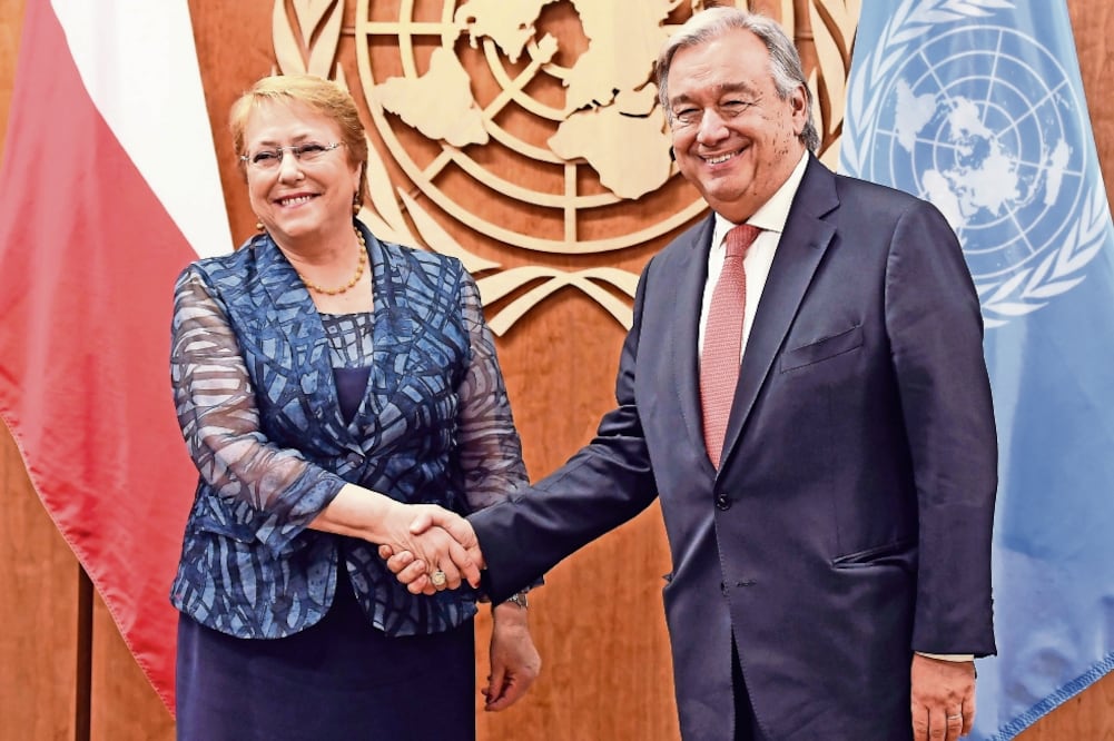 Conocidos. La ex presidenta chilena Michelle Bachelet y el secretario general de la ONU se reunieron en septiembre. Foto: AFP