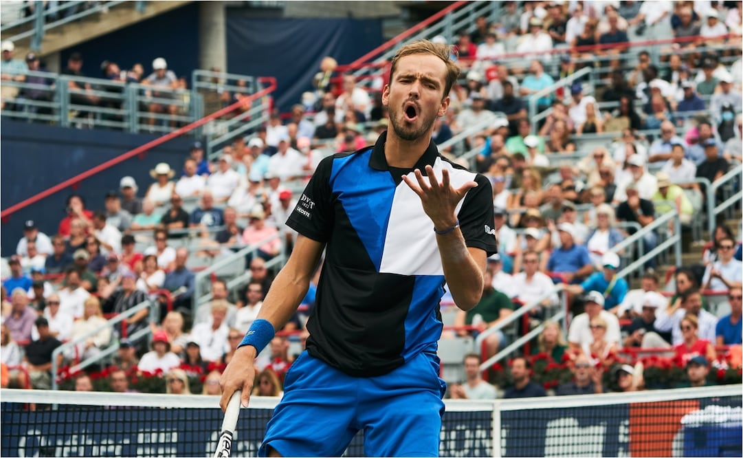 Daniil Medvedev se encara con aficionado que lo llamó "perdedor" / FOTO: EFE