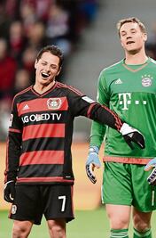 'Chicharito' no puede con el líder