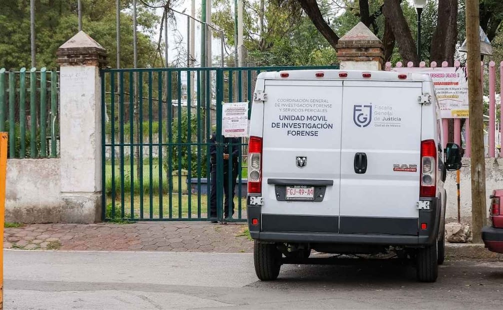 Paramédicos confirmaron que el hombre ya no contaba con signos vitales. | Foto: Osmar Alvarado | El Universal.