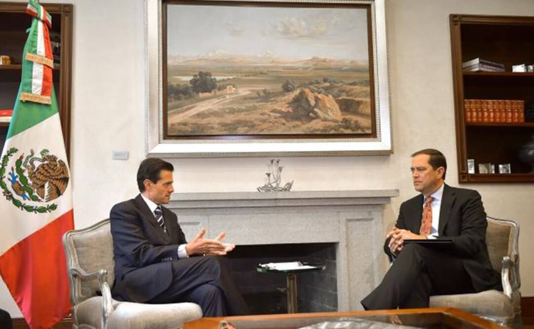 Mexican President Enrique Peña Nieto and Cisco's Chief Executive Officer Chuck Robbins - Photo: Presidency of Mexico