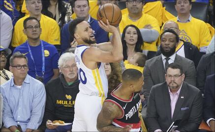 Contundente triunfo de Warriors ante Blazers en el Juego 1