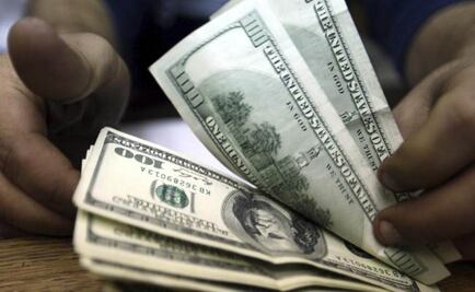 Dólar alcanza máximo histórico de 16.33 pesos