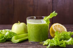 Quiénes no deben tomar jugo de apio