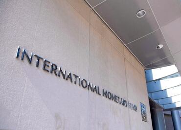FMI y Argentina llegan a un acuerdo técnico para apoyo financiero; organismo entregará 2 mil mdd al país sudamericano