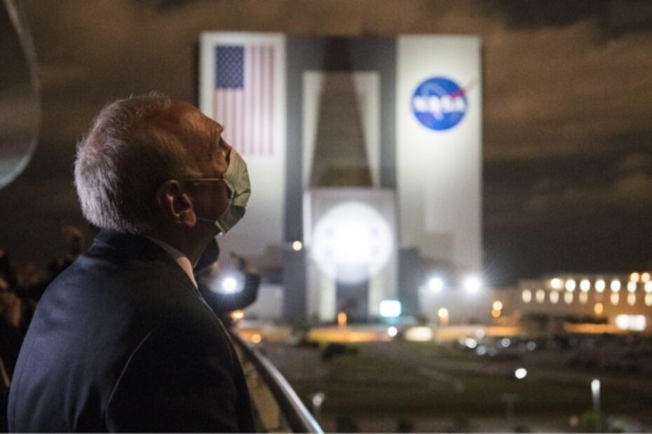 La NASA y SpaceX celebran "sueño" de más viajes a la Estación Espacial Internacional