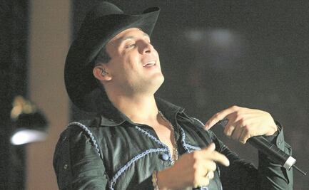 Valentín Elizalde canta en filme sus últimos días