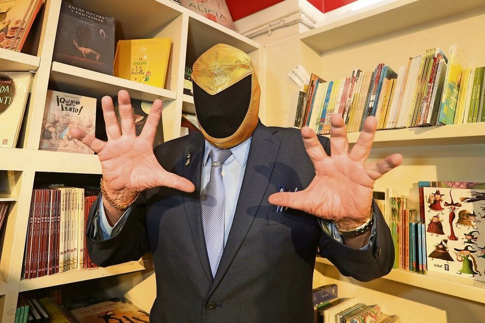 Tinieblas, uno de los luchadores que se incluyen en el documental, lucha por los derechos de su personaje, pues argumenta que es su creador. Foto: Berenice Fregoso / EL UNIVERSAL